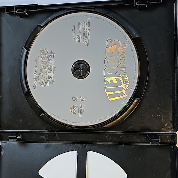 Spongebob Squarepants - Heroes of Bikini Bottom DVD EUC - Picture 2 of 3